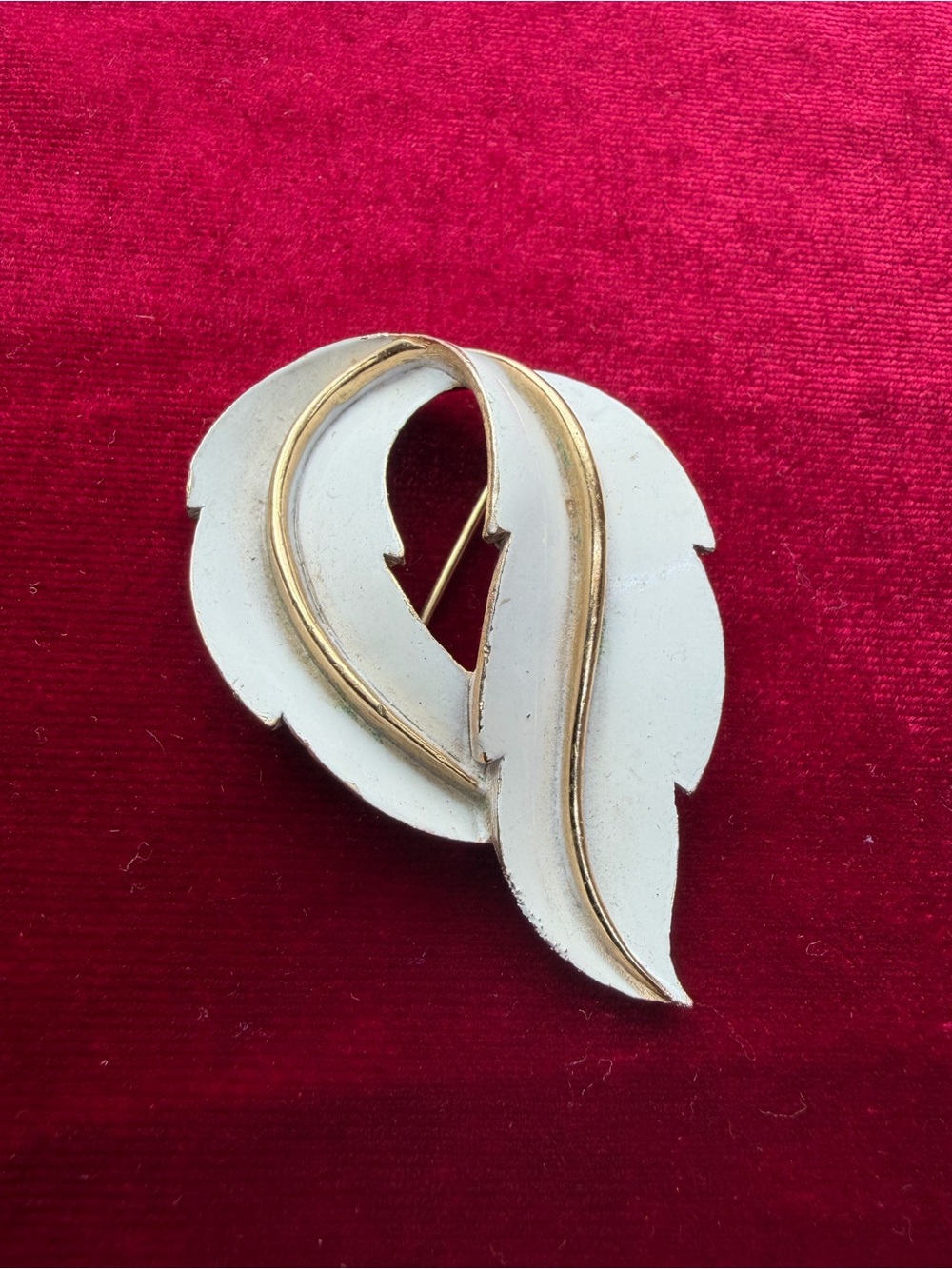 Vintage Trifari Brooch